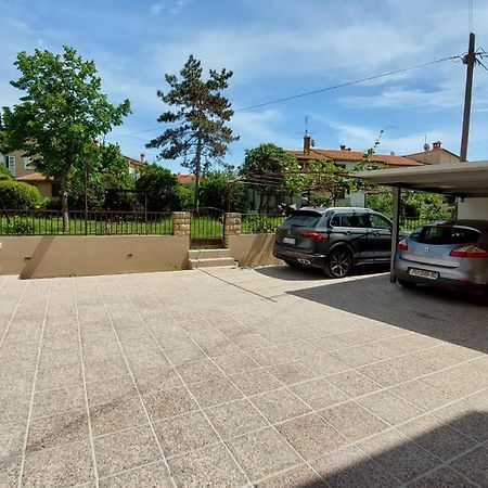 Apartment Nina Ровінь Екстер'єр фото