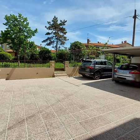 Apartment Nina Ровінь Екстер'єр фото