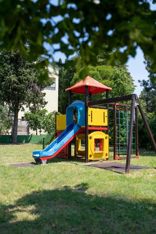 Apartment Nina Ровінь Екстер'єр фото