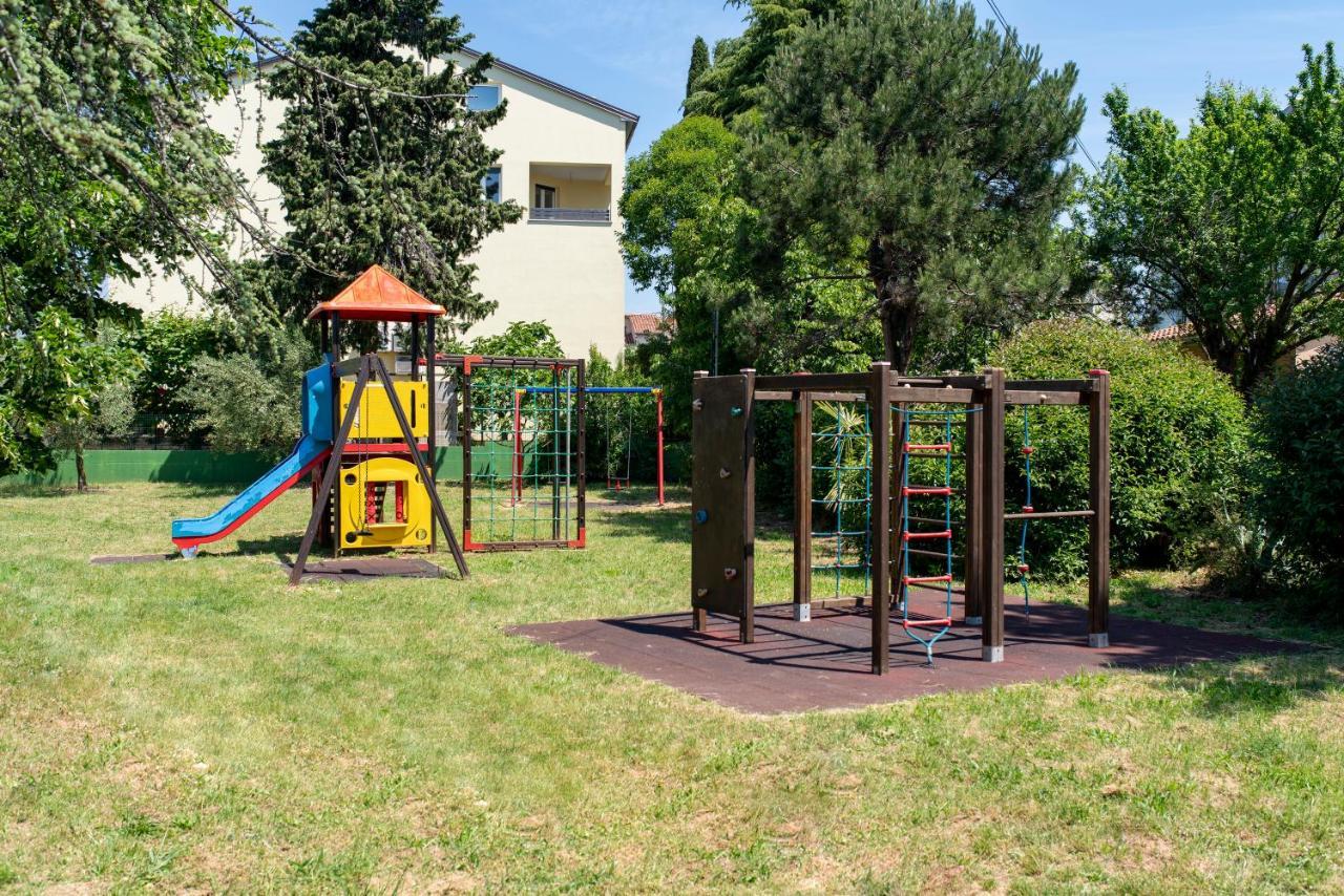 Apartment Nina Ровінь Екстер'єр фото