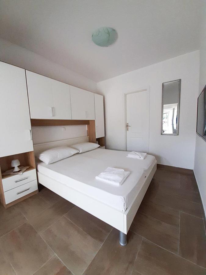 Apartment Nina Ровінь Екстер'єр фото