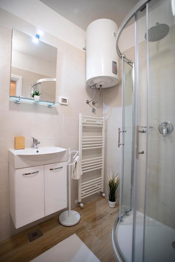 Apartment Nina Ровінь Екстер'єр фото
